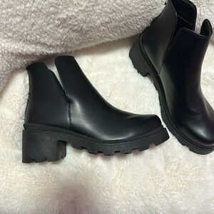Vici black booties
